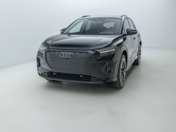 Audi Q4 45 e-tron S-line 210 kW image number 1