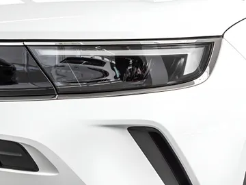 Car image 24
