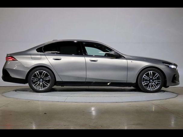 BMW 520i 120 kW image number 3