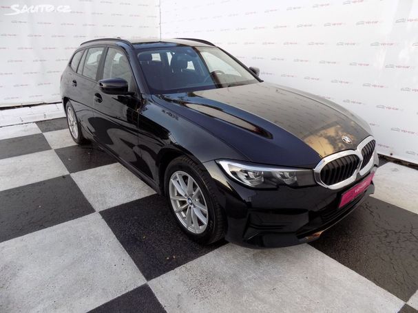 BMW 320d Touring xDrive 140 kW image number 6