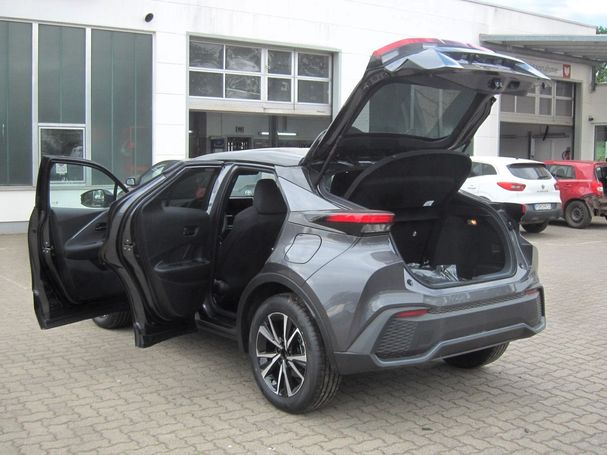 Toyota C-HR 2.0 Hybrid 145 kW image number 2