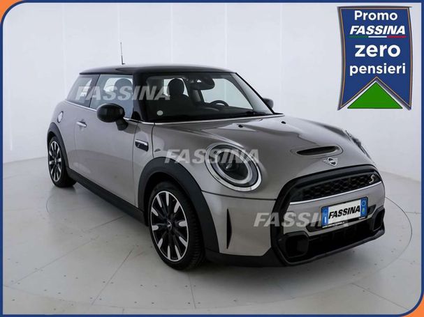 Mini Cooper S Essential 131 kW image number 3