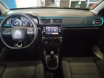 Car image 21