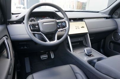 Car image 15