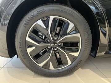 Car image 24