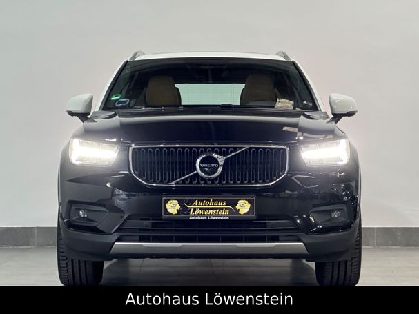 Volvo XC40 AWD Momentum 182 kW image number 2