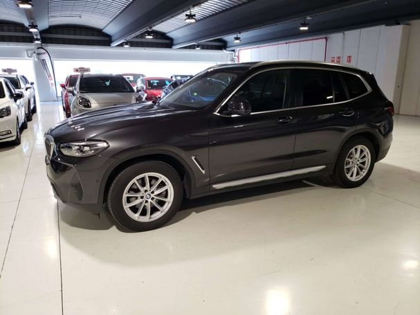 BMW X3 xDrive 140 kW image number 3