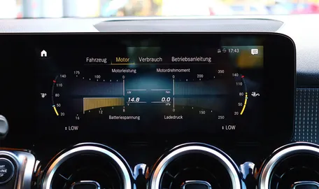 Car image 27