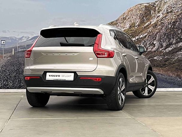 Volvo XC40 T4 Plus Bright 155 kW image number 2