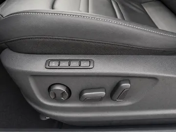 Car image 49