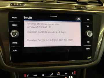 Car image 47