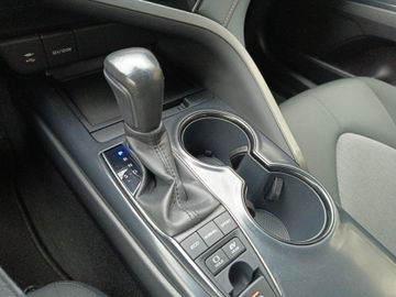 Car image 24