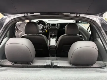 Car image 27