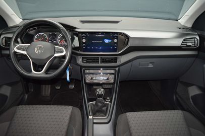 Car image 11