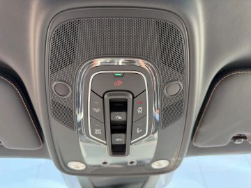 Car image 37