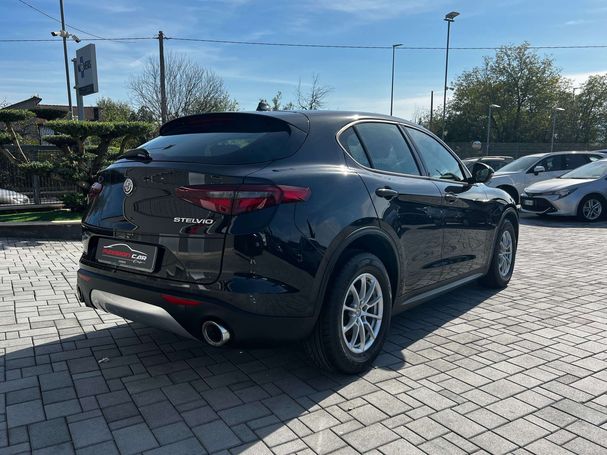 Alfa Romeo Stelvio 2.2 Business 118 kW image number 7