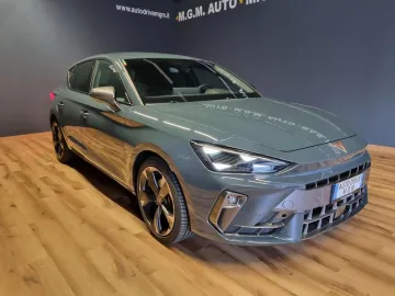 Car image 30