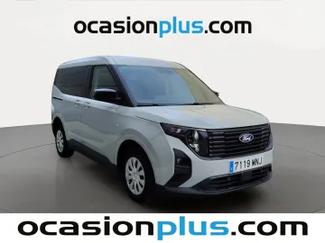 Car image 3