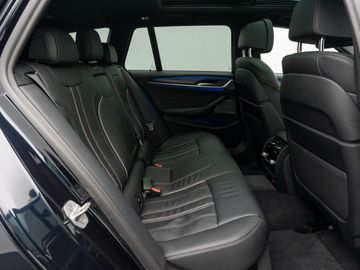 Car image 41