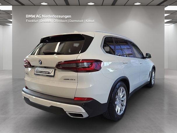 BMW X5 45e xDrive 290 kW image number 3