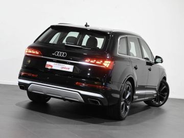 Car image 35