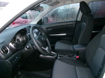 Car image 12