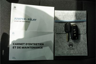 Car image 29