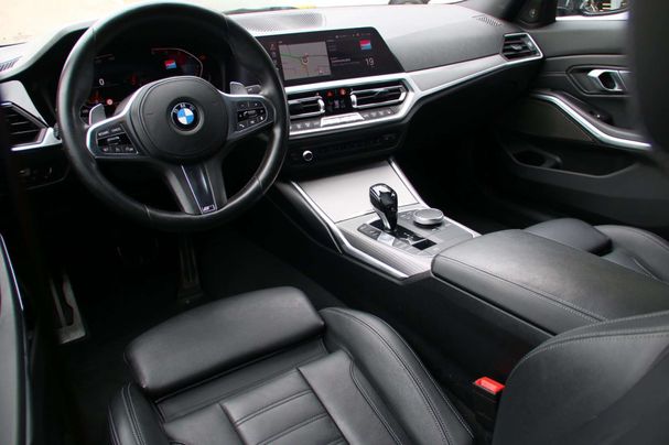 BMW 330d xDrive 195 kW image number 8