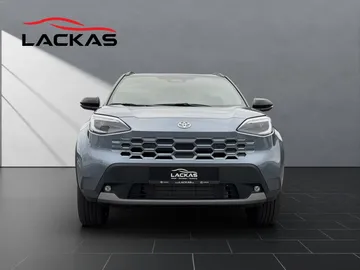 Car image 3