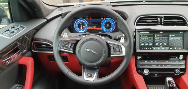 Jaguar F-Pace AWD SVR 405 kW image number 15