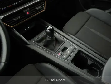 Car image 31