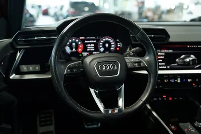 Car image 42