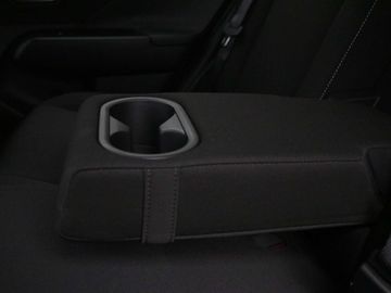 Car image 36