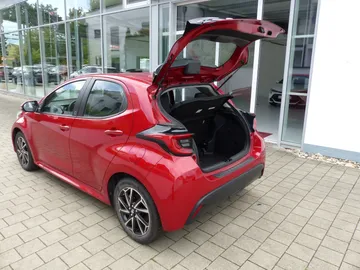 Car image 23