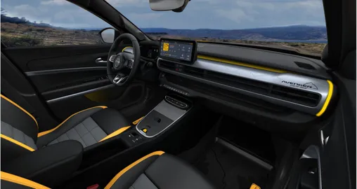 Car image 4