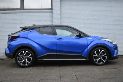 Car image 4