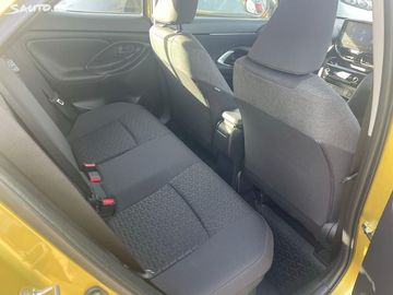 Car image 16