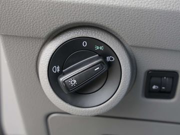 Car image 31