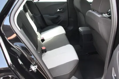 Car image 28