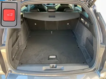 Car image 36
