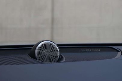 Car image 37