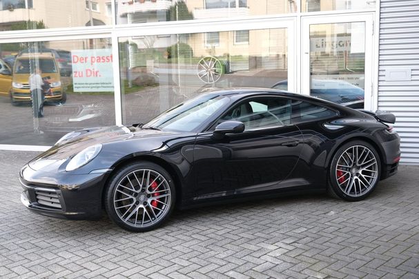 Porsche 992 Carrera 4S 331 kW image number 2