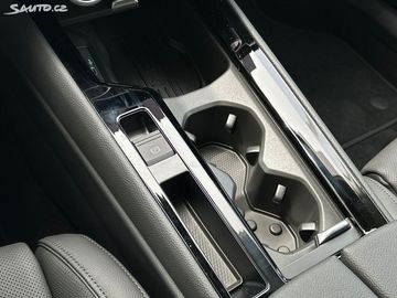 Car image 33