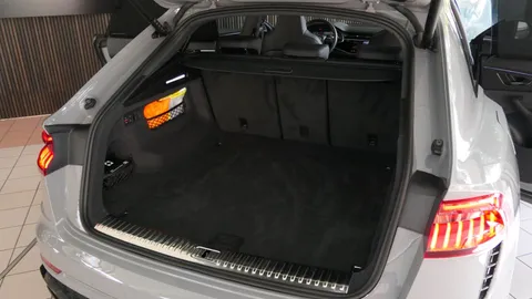 Car image 47