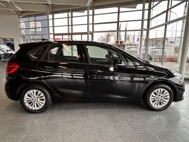 BMW 218i Active Tourer Advantage 100 kW image number 3