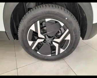 Car image 29