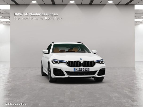 BMW 530 Touring 215 kW image number 16