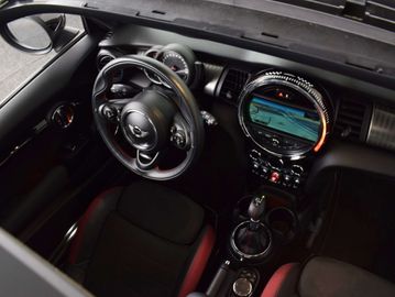 Car image 31