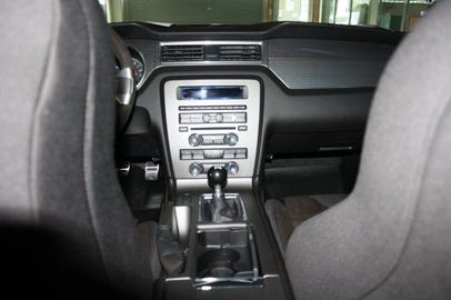 Car image 13