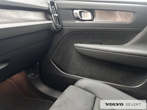 Volvo XC40 170 kW image number 17